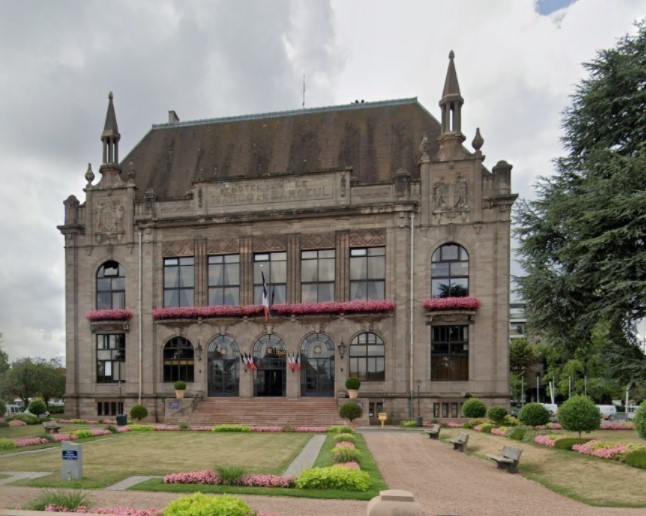 Das Bild zeigt das Rathaus in Marq-en-Baroeul.