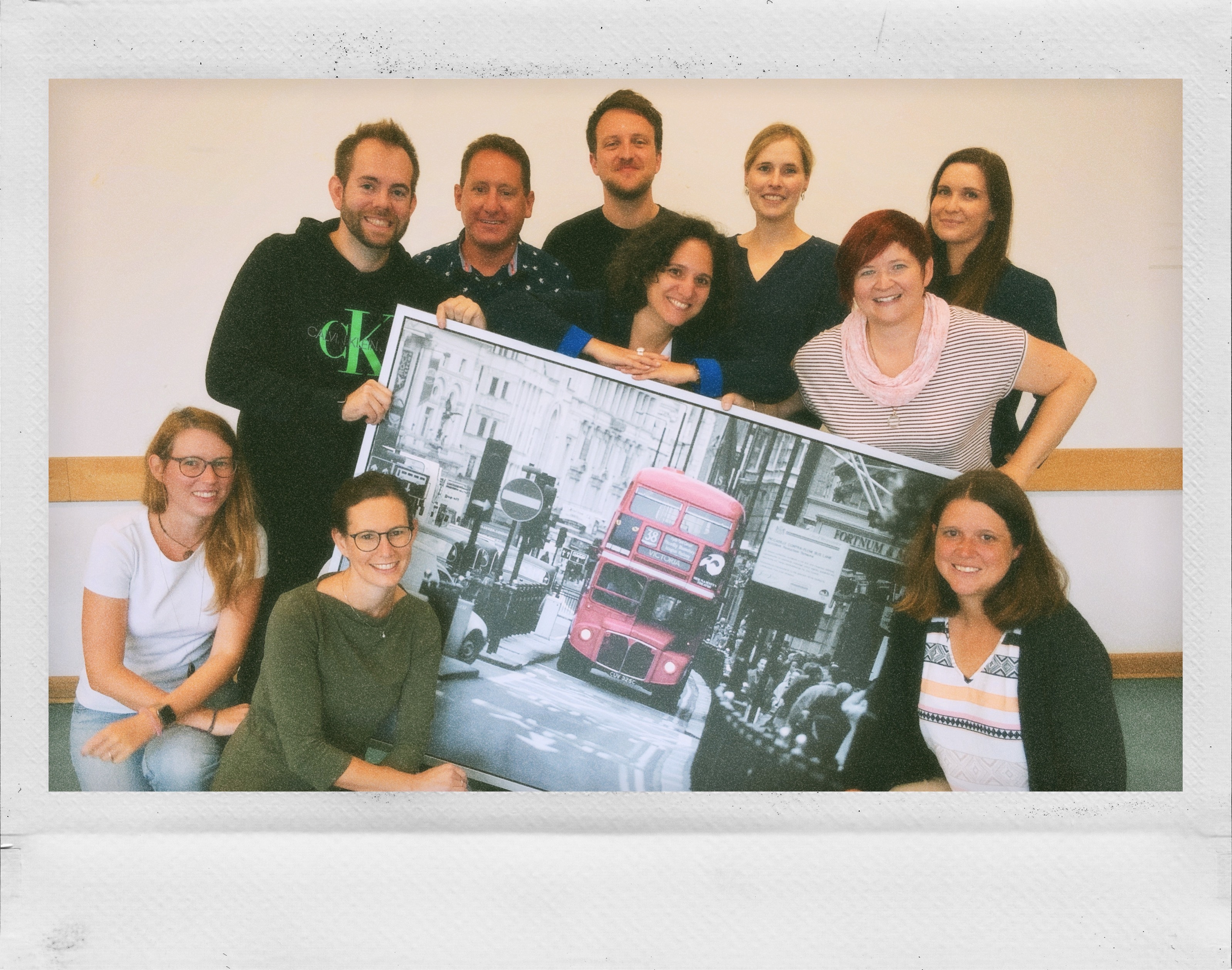 Das Bild zeigt alle Englischlehrerinnen und -lehrer am Ratsgymnasium.